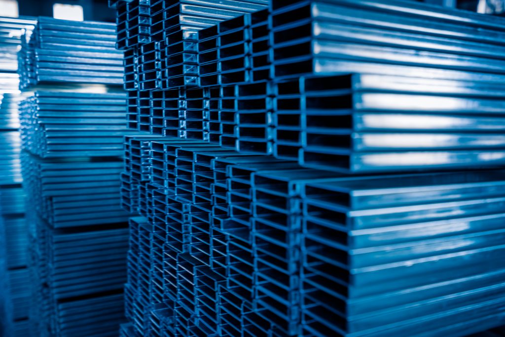 Plastic or metal pallet